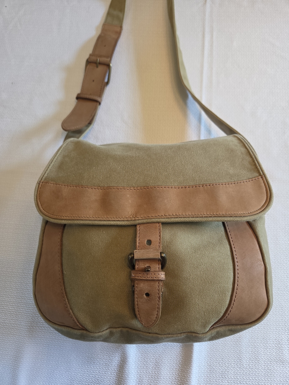 L.L. Bean Beige Canvas Messenger with Tan Leather Trim - Picture 3 of 16
